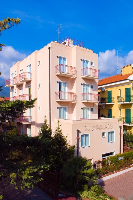 Residence Il Monello Loano Exterior foto